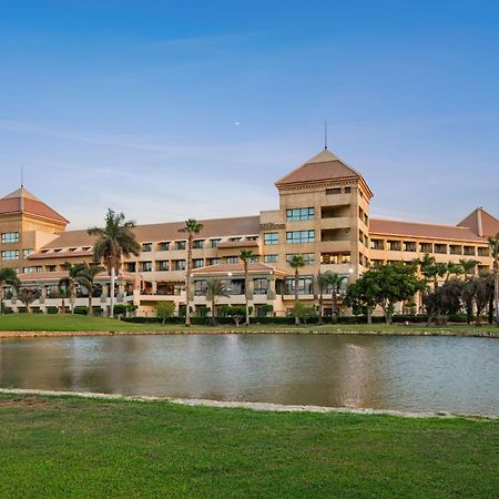 فندق هيلتون بيراميدز جولف 6th of October City المظهر الخارجي الصورة The Fairmont Dubai