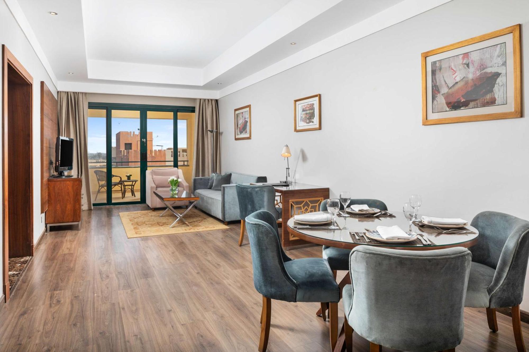 فندق هيلتون بيراميدز جولف 6th of October City المظهر الخارجي الصورة A typical apartment at the hotel